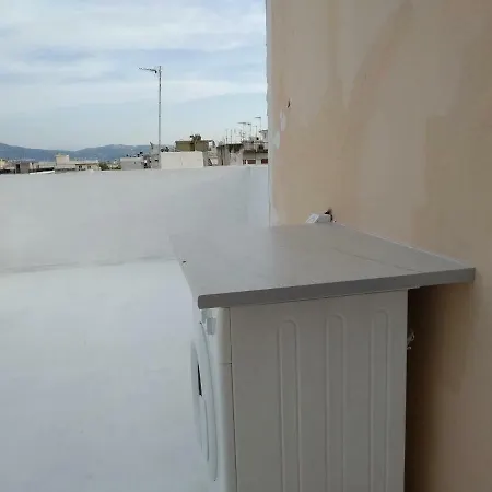 Apartment Rooftop Studio Near Port And Center Wifi/crib