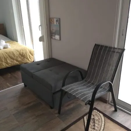 Apartment Rooftop Studio Near Port And Center Wifi/crib Patras