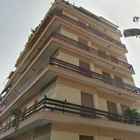 Rooftop Studio Near Port And Center Wifi/crib Appartement